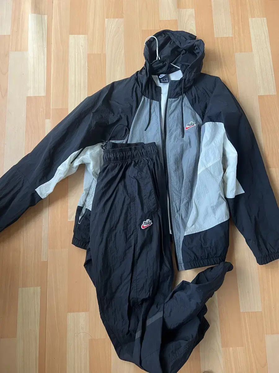 Nike Windrunner Setup 2XL