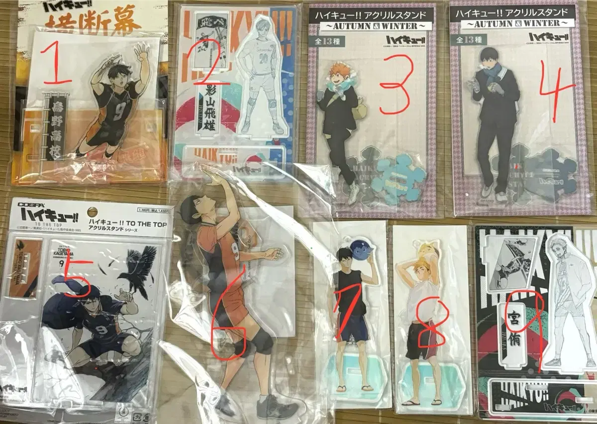 Haikyuu acrylic sell (all unsealed) I sell them really cheap.