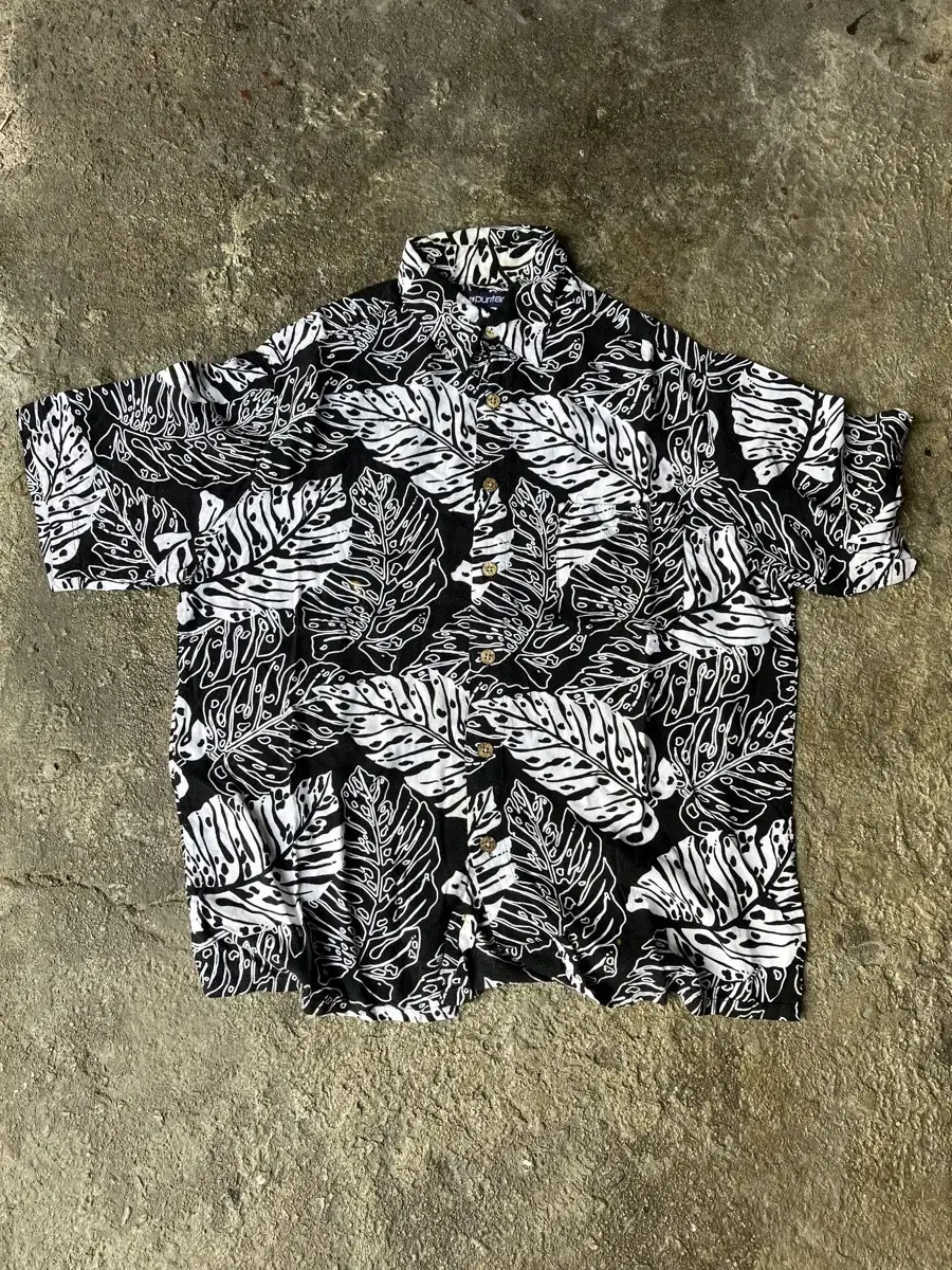 Paurtan Leaf Pattern Hawaiian Aloha Shirt M