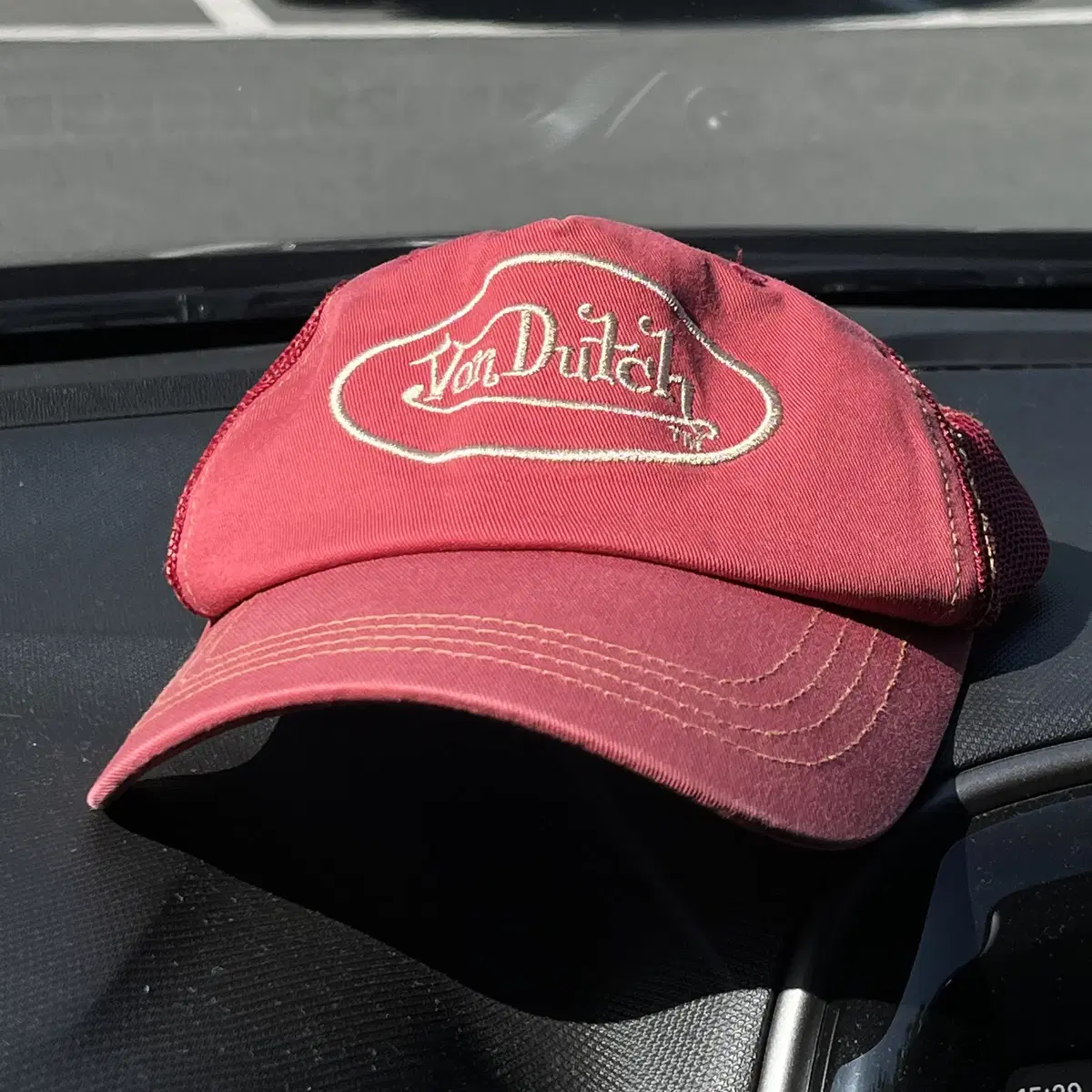 Von Dutch trucker cap