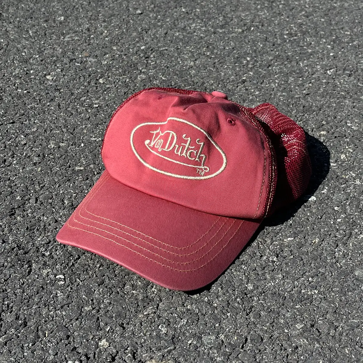 Von Dutch trucker cap