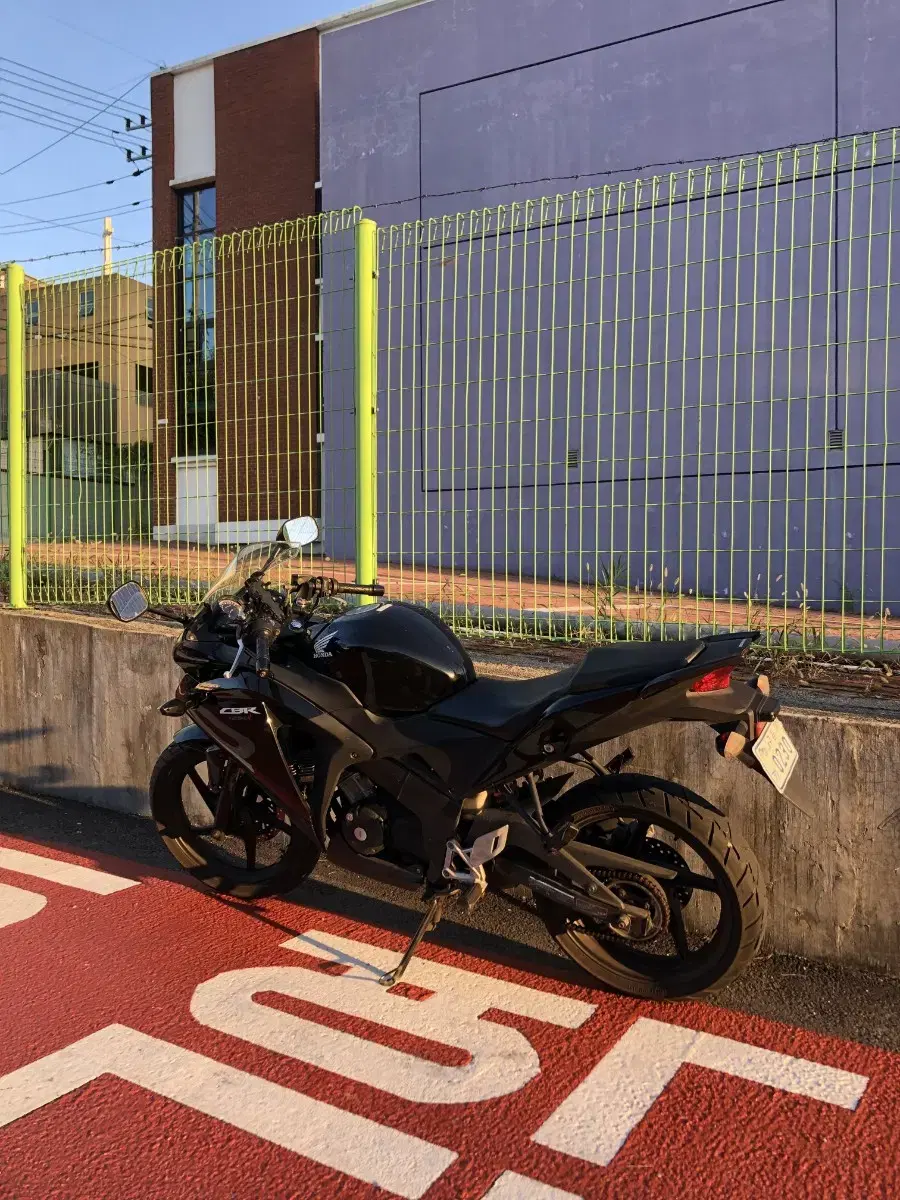 cbr125 | 120만원 | 14년식 2.7만km