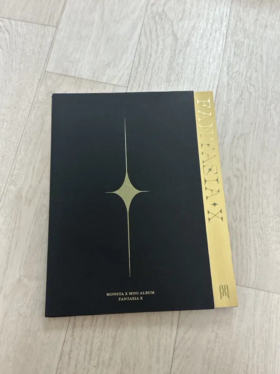 Monsta x Fantasia unsealed album