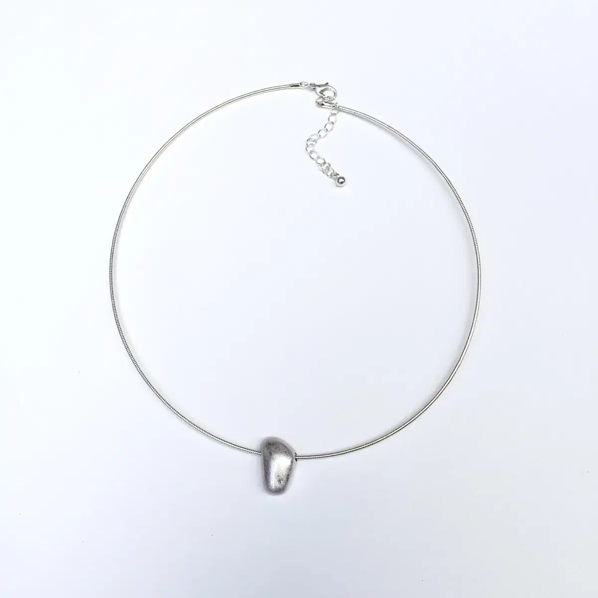 Silver bold necklace