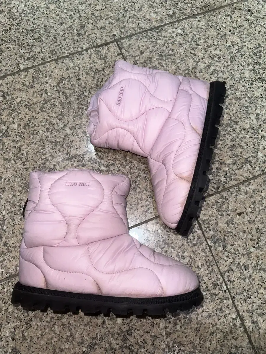 MIU MIU pink snow boots 40