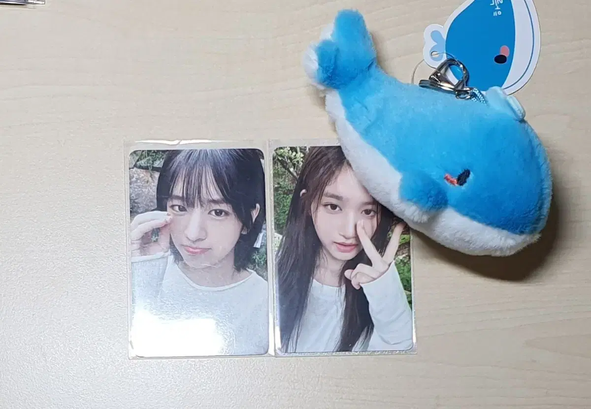 ive with muu is the 1st photocard.