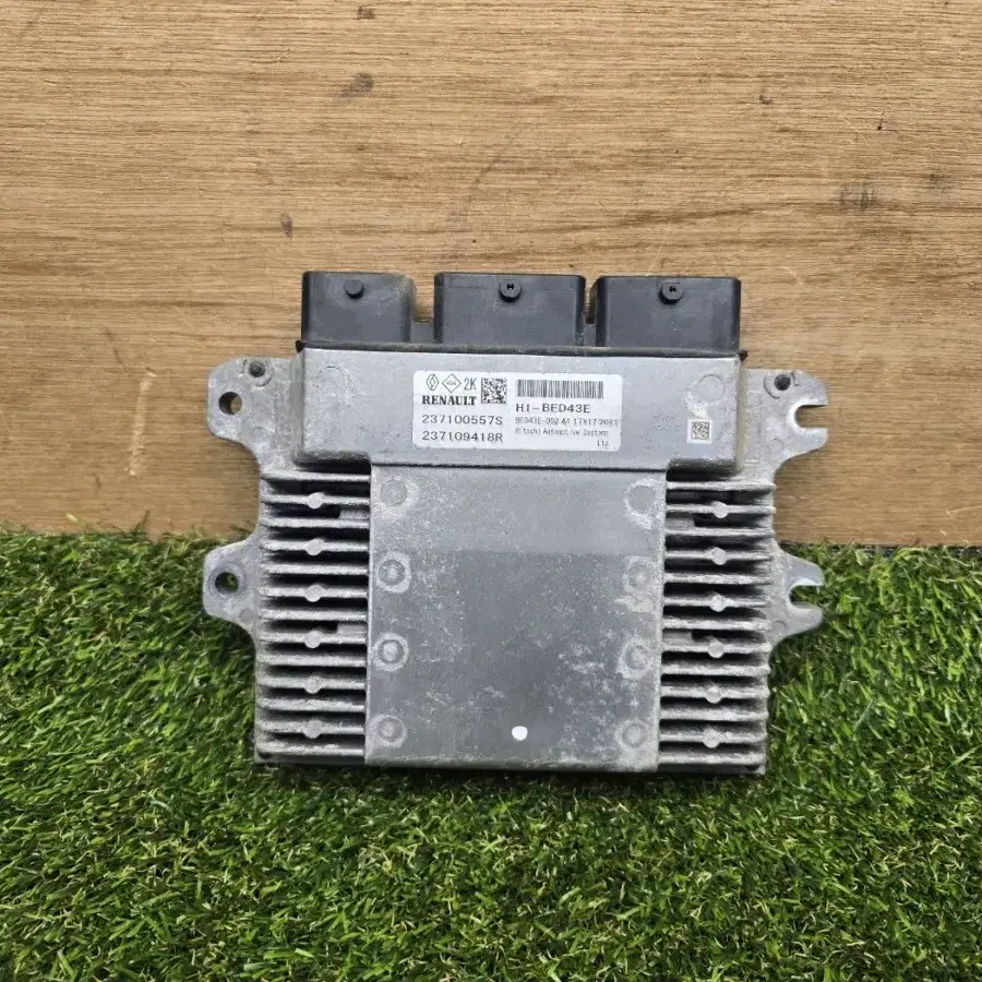 르노 QM6 ECU 237100557S8만원