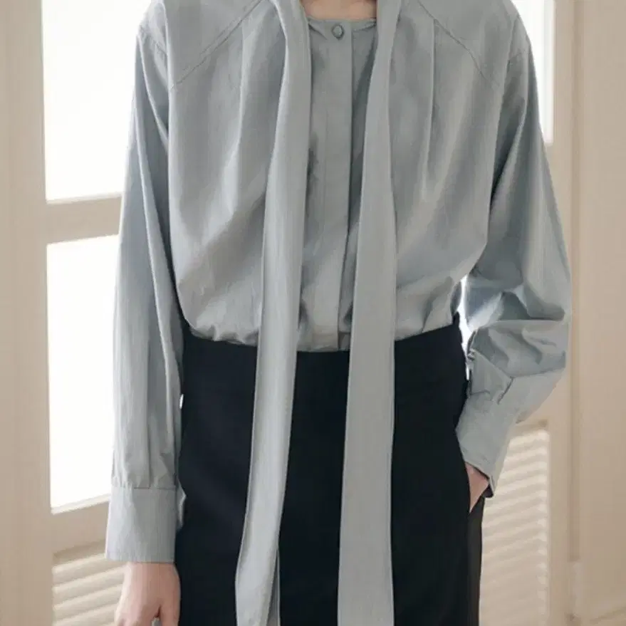 루에브르 Tie&cowl 2ways blouse