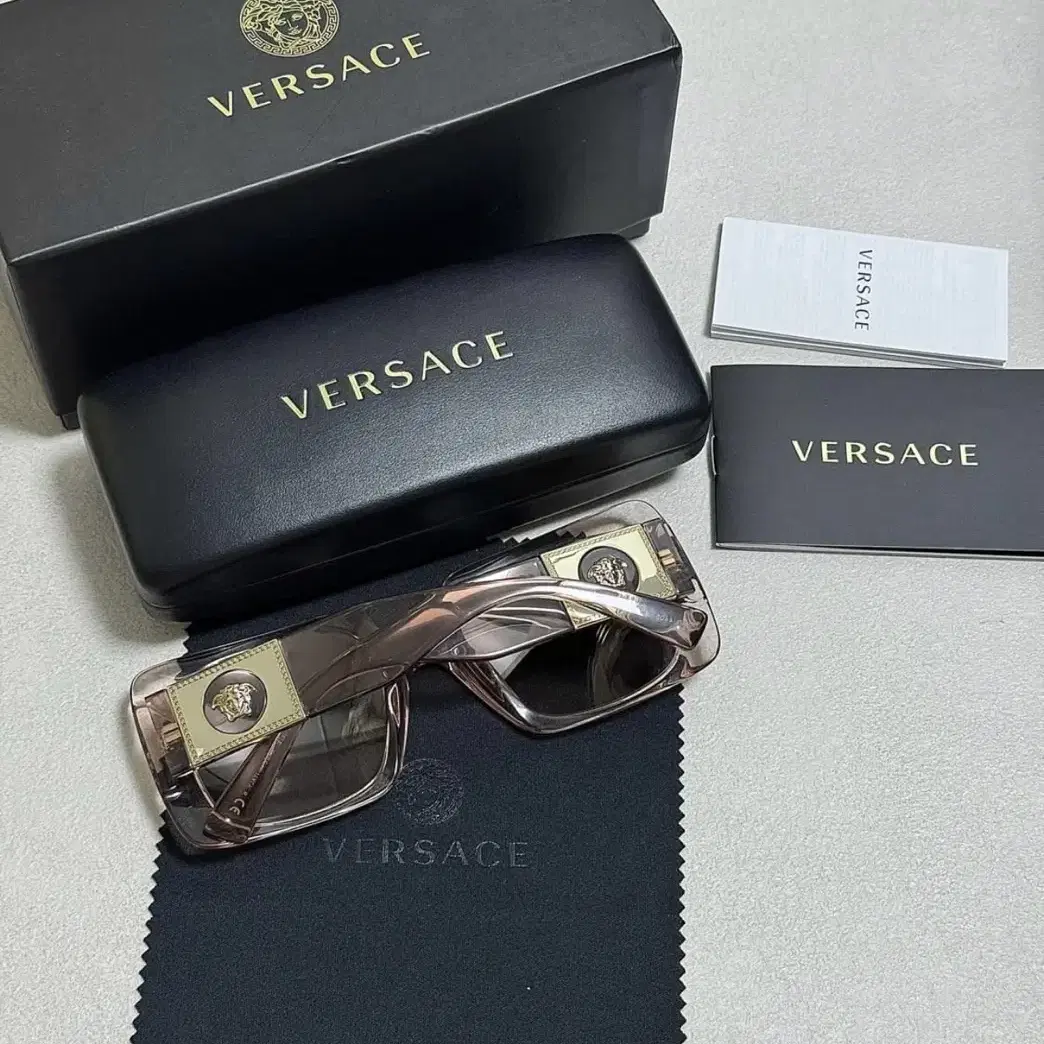 versace 메두사 템플 스퀘어 선글라스