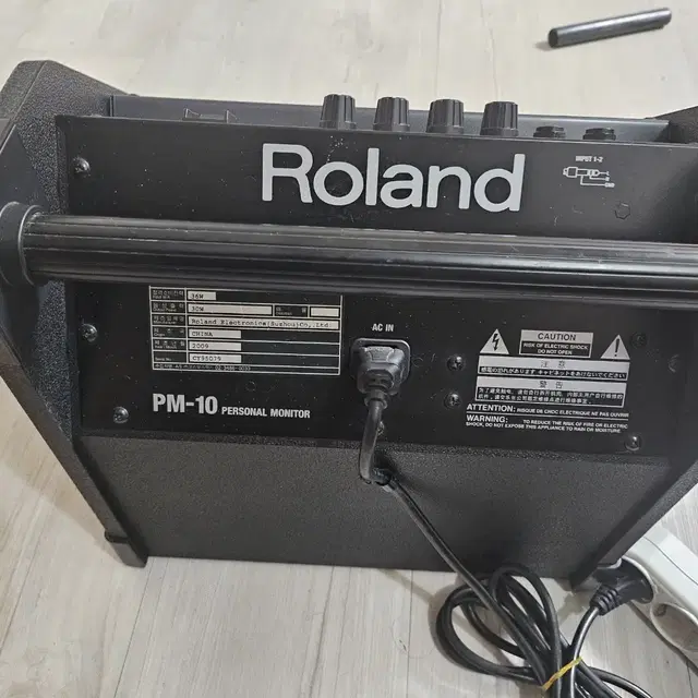 Roland 전자드럼 스피커 PM10팝니다