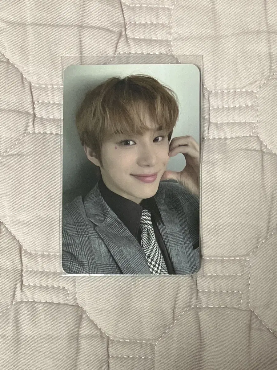 Jungwoo Wangwangs Stone Feast Admission photocard wts