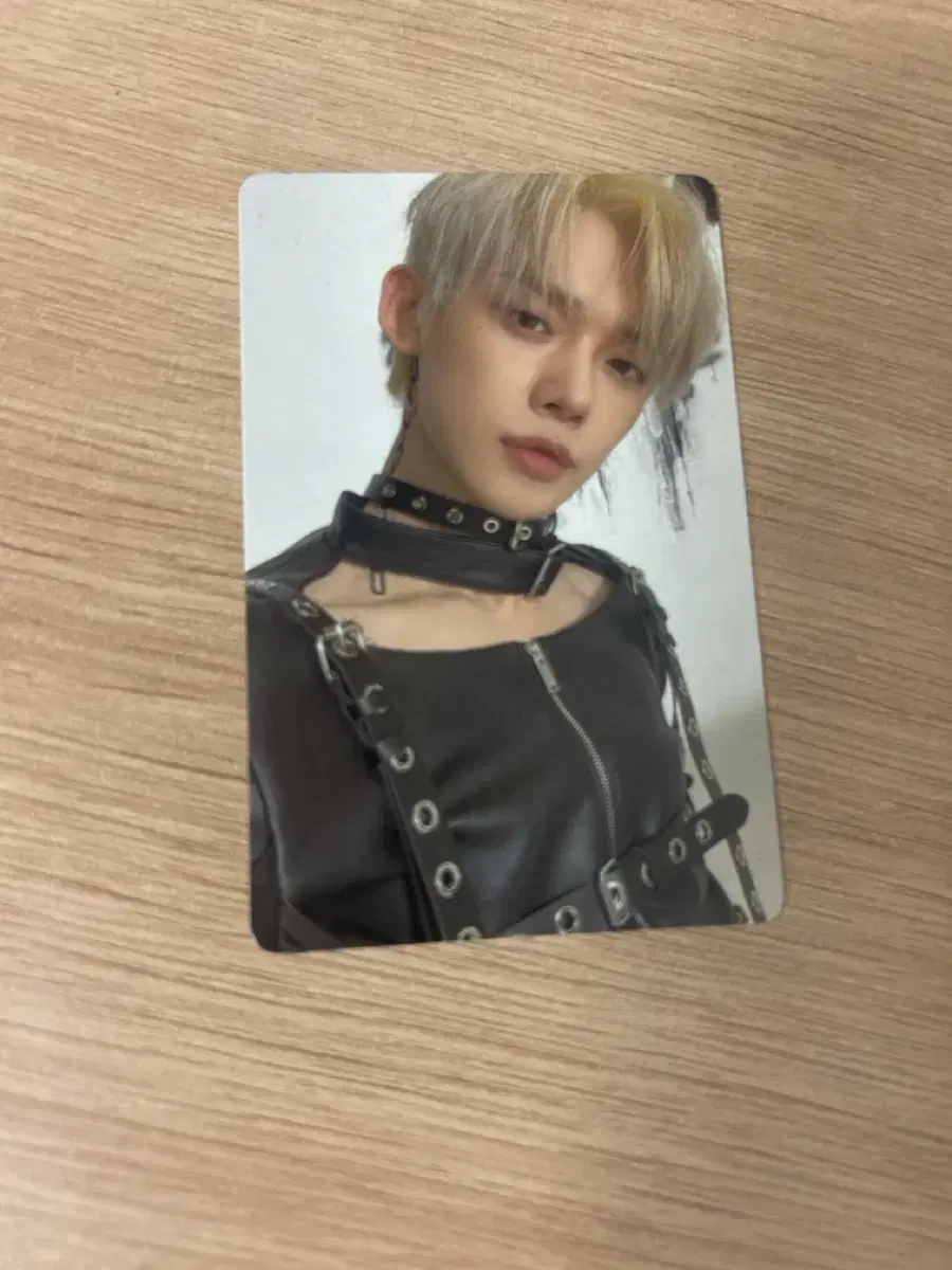 Tomorrow x together choi yeonjun photocard