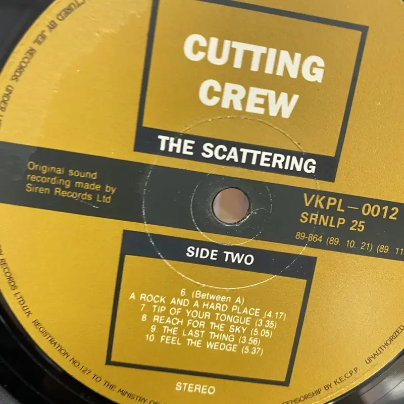 CUTTING CREW LP / AA4352