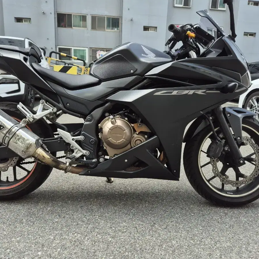 17년식 cbr500r 팝니다