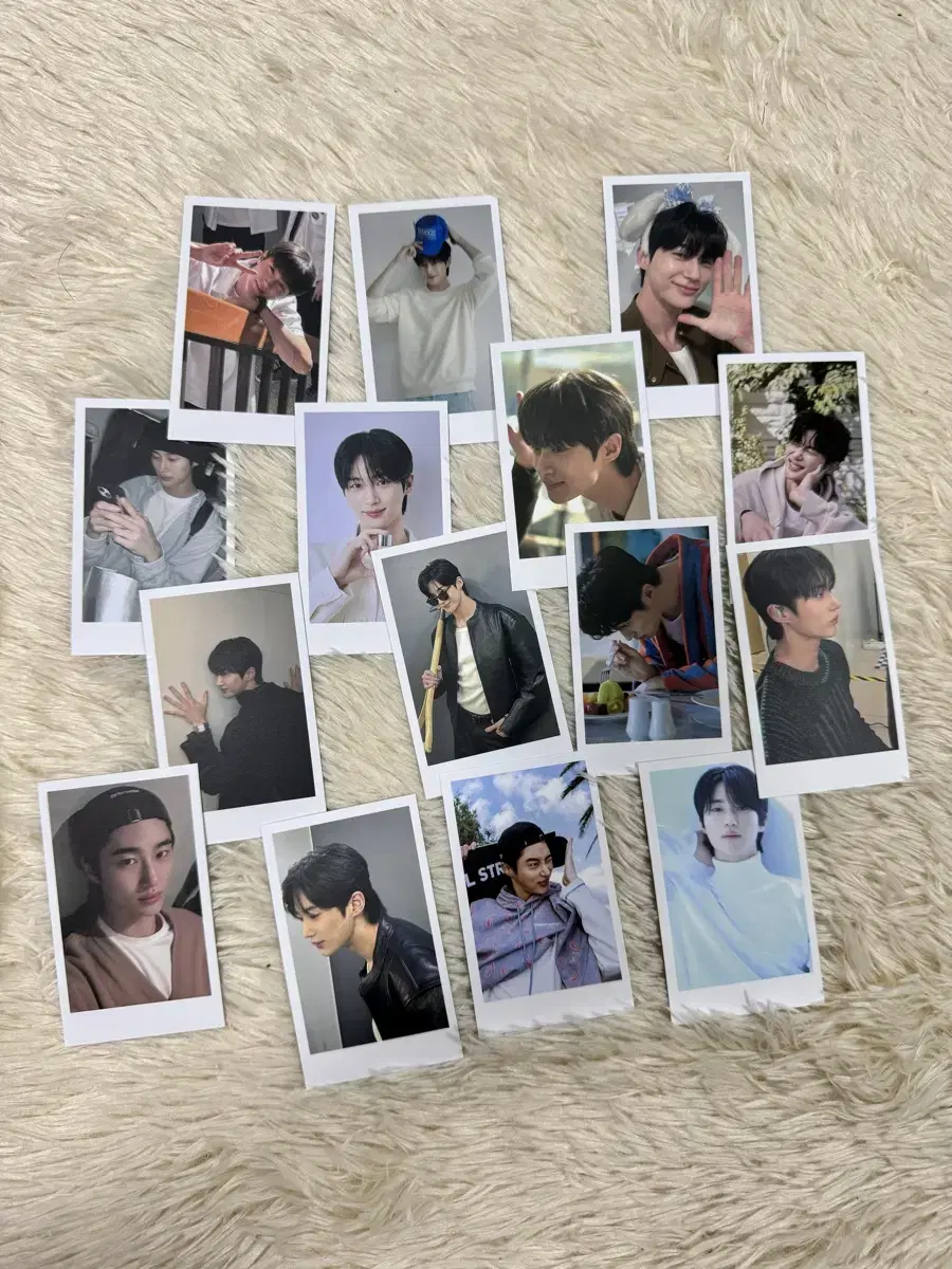 Byun Wooseok polaroid 3rd sold