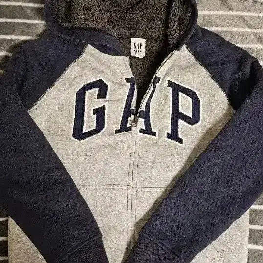 GAP KIDS  셰르파 후드집업