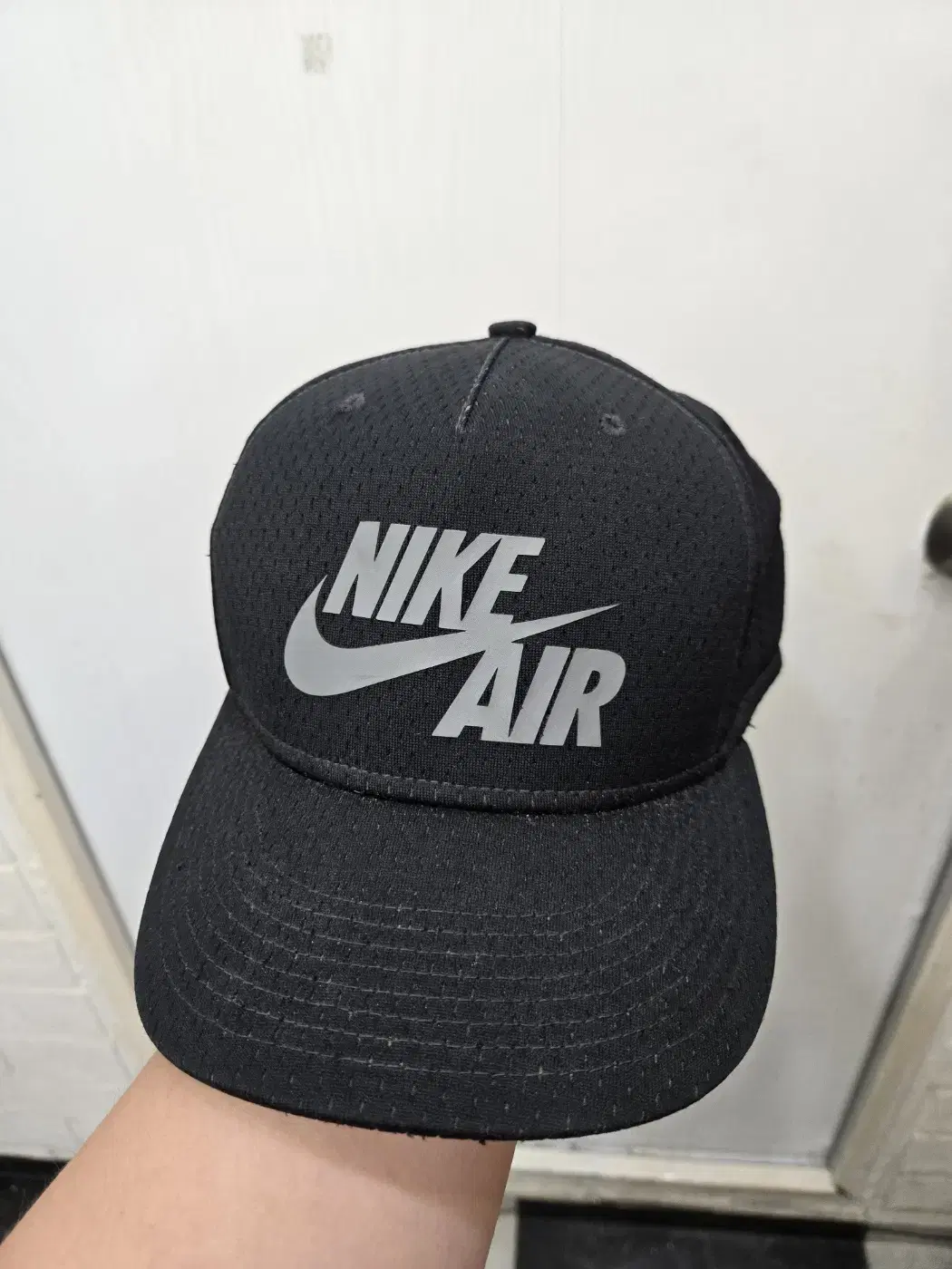 NIKE AIR 나이키 에어 볼캡 모자! 뒤에 조절 가능합니다!