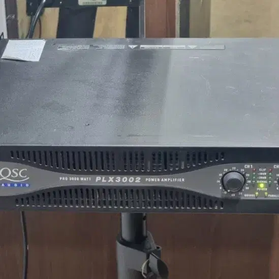 파워앰프중고 QSC PLX3002 1800와트