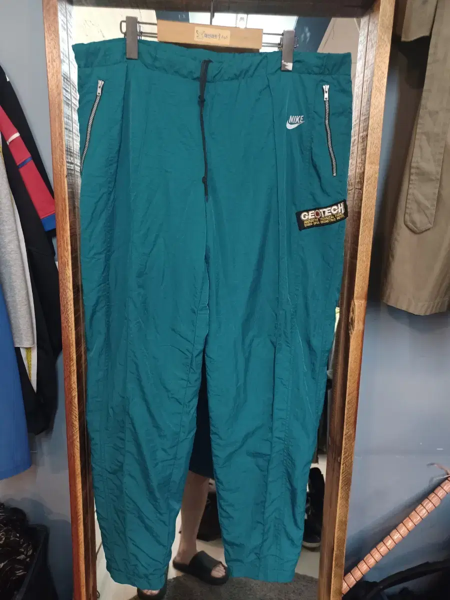 Nike Vintage Japanese Edition GEOTECH Woven Medicine Momo Pants XL