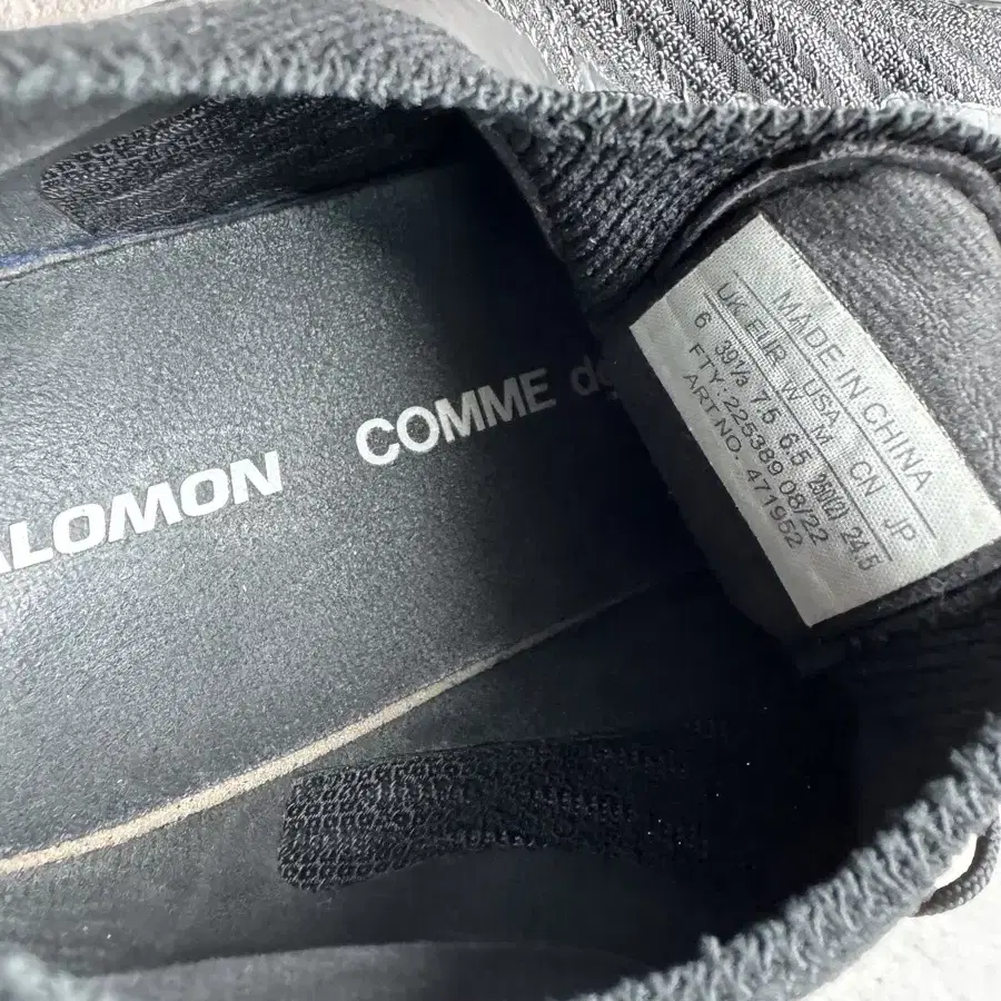 살로몬 x 꼼데가르송 옴므 펄사 플랫폼 블랙 SALOMON x CDG