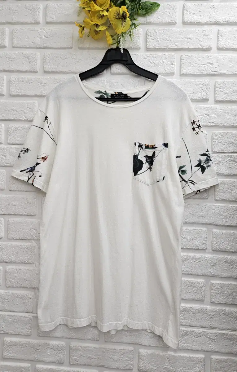 A1783 Jaraman Cotton Tee (EUR M)