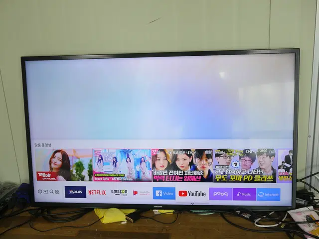 43인치 삼성 티비 스마트 TV UN43MU6300FXKR 벽걸이