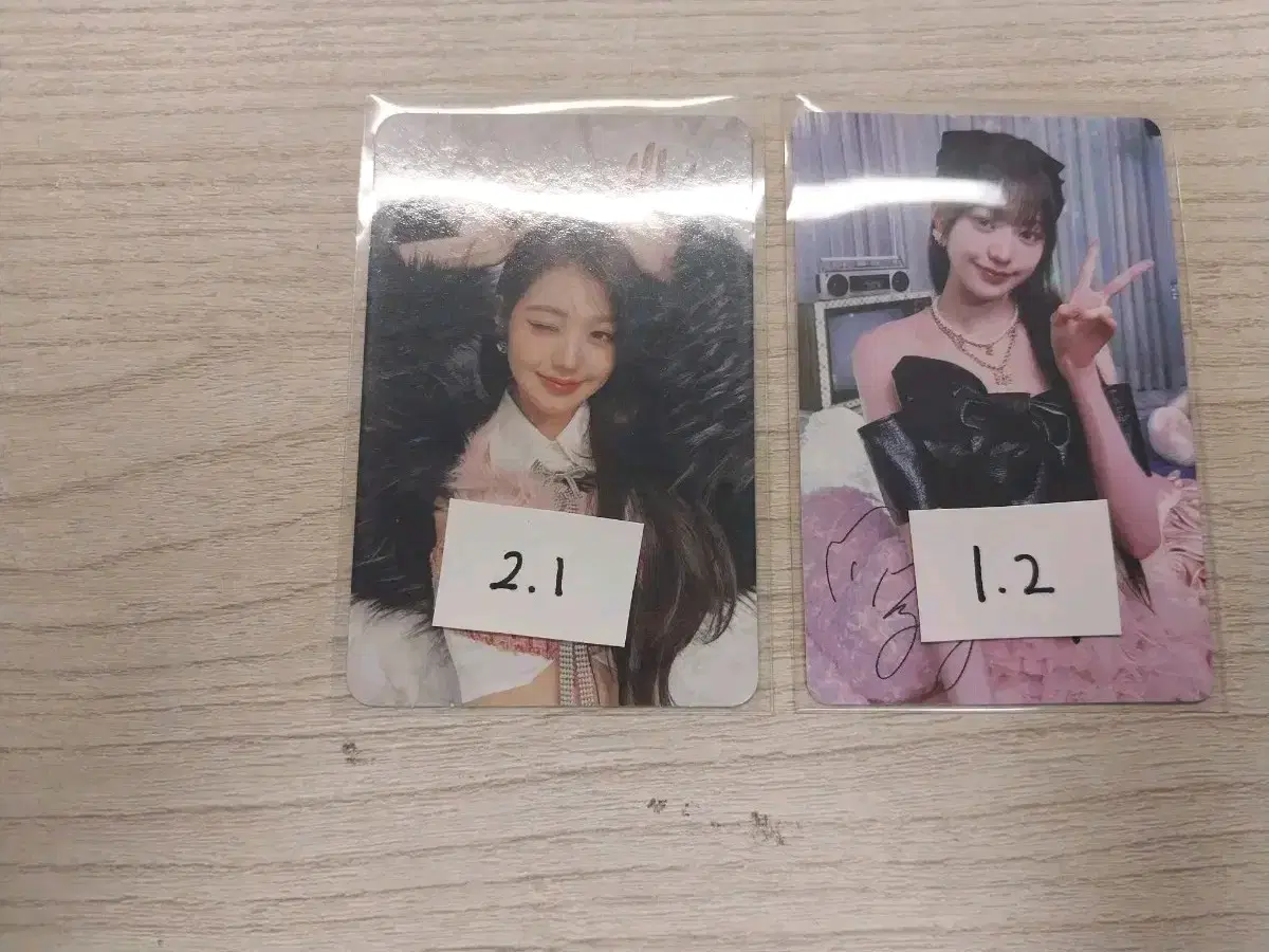 Ive wonyoung double sided photocards!