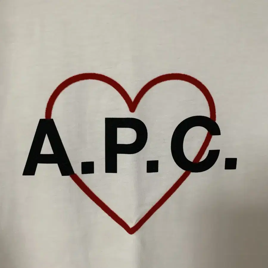 (새상품) 아페쎄 apc 하트 로고 티셔츠 XS / 발렌타인 티셔츠