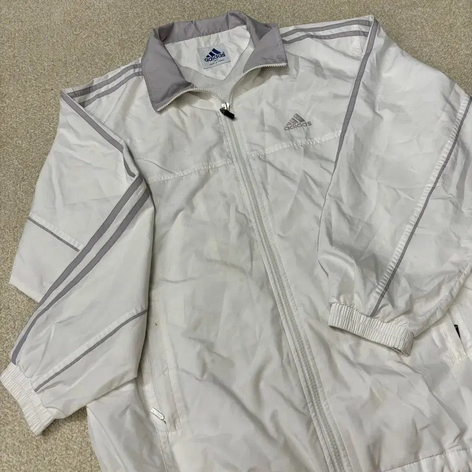 [ Genuine/White+Silver ] Adidas Old School Windbreaker