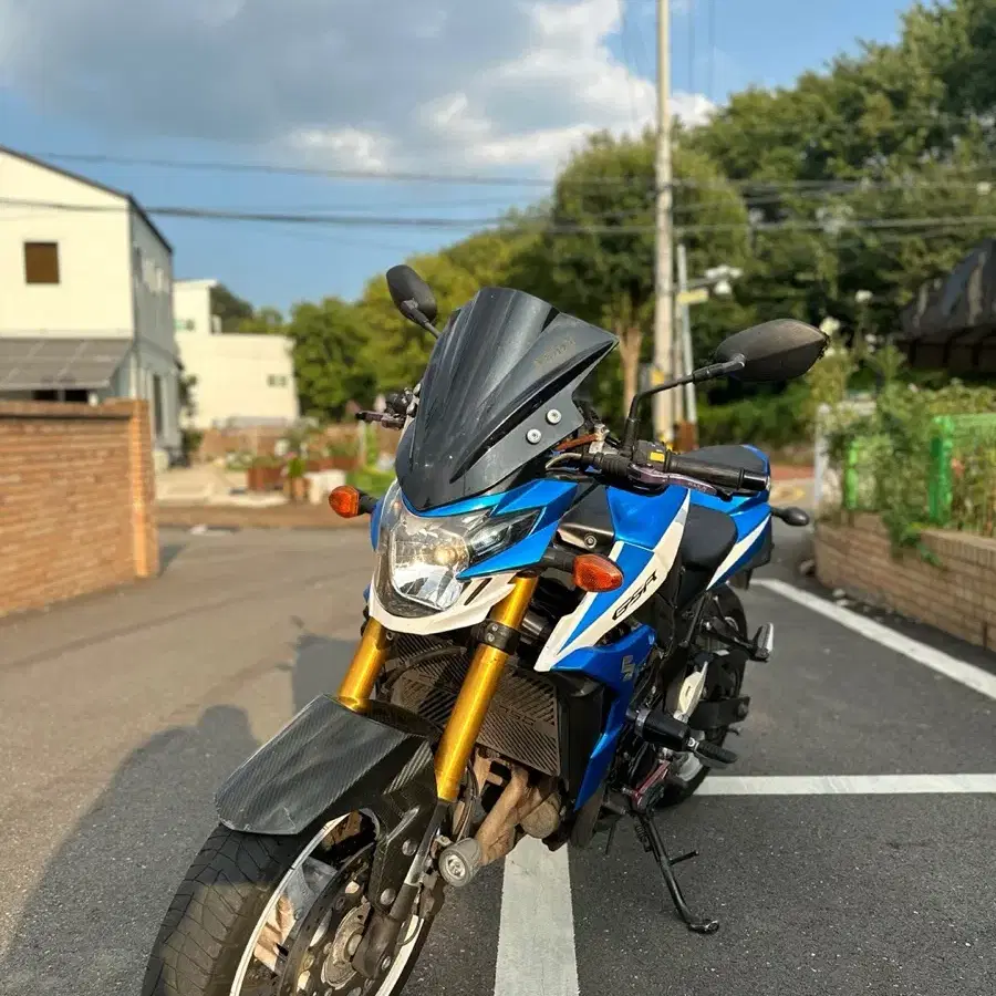 스즈키 GSR750A