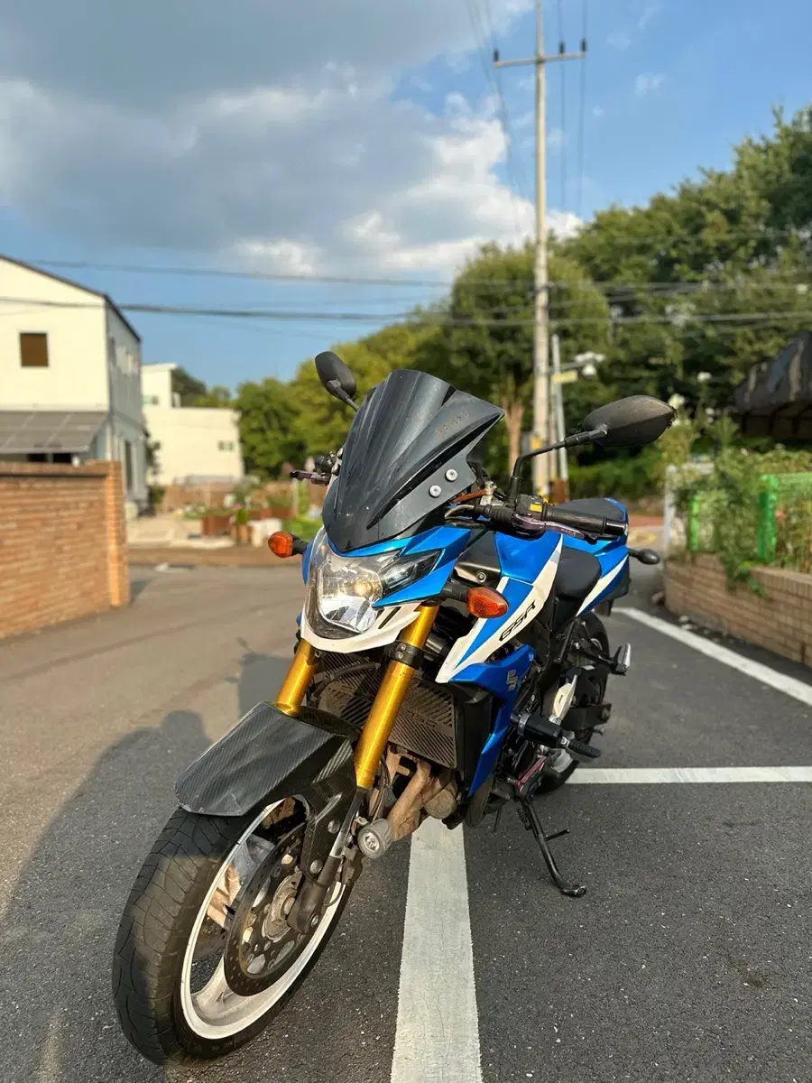 스즈키 GSR750A