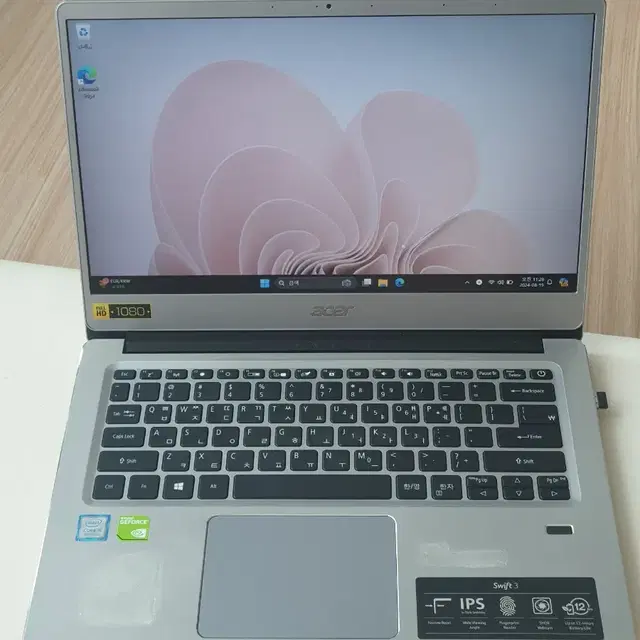 Acer Swift3 SF314-54G 모델입니다