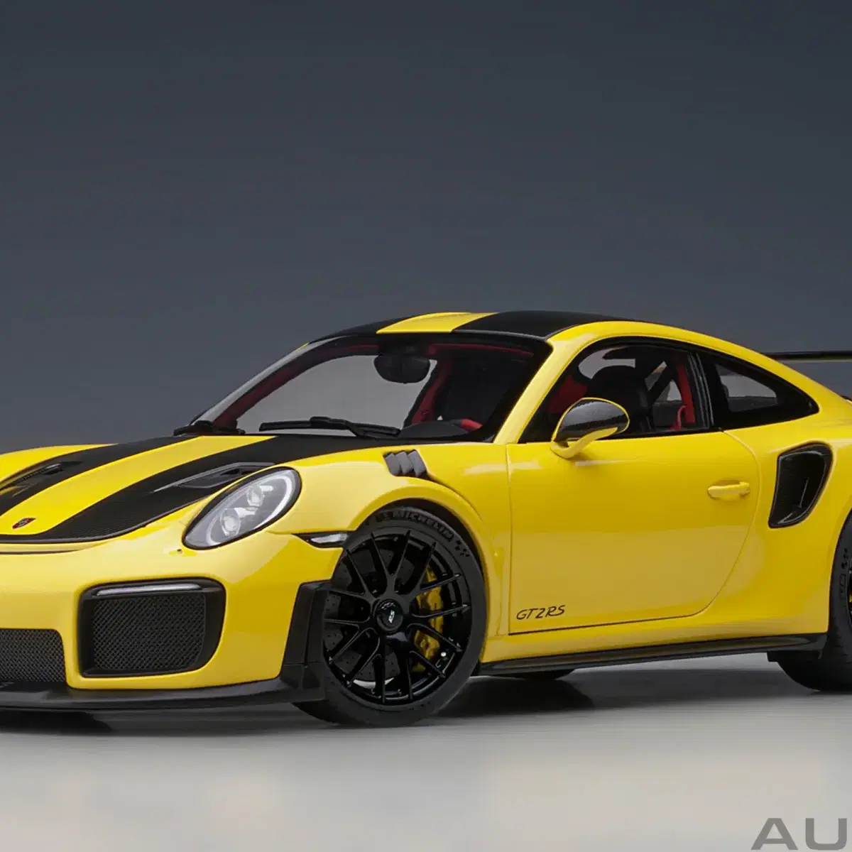 1:18 오토아트 포르쉐 911 GT2 RS