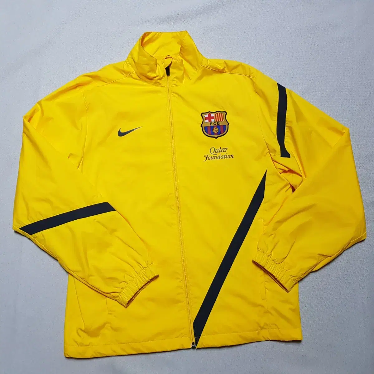 Nike 11 FC Barcelona Windbreaker Jacket Neat