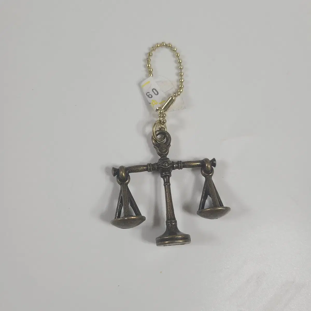 Balancing Scales Judge Trial Law Figures keyring Strap Merchandise