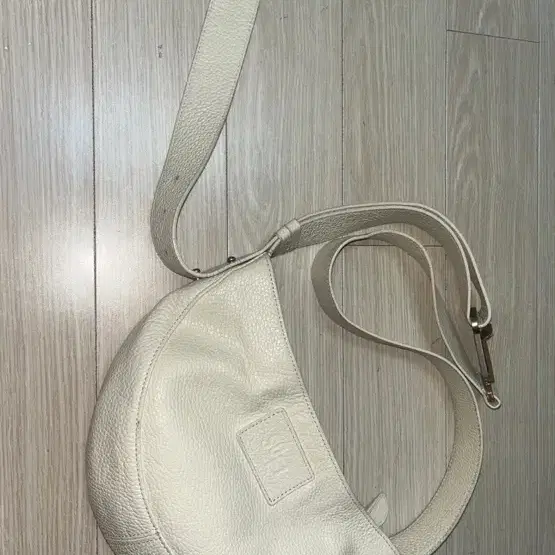 소프트서울 하프문백 아이보리 softseoul bag