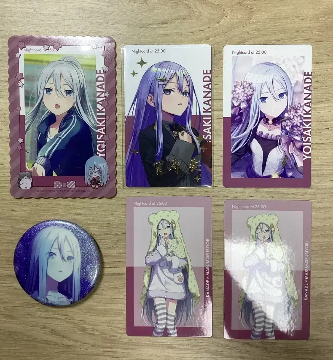 Project SEKAI Yoisaki Kanade Glitter Can Badge Epic Case Rare Epic