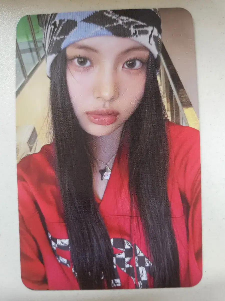 New Jeans Supernatural broadcast photocard hyein