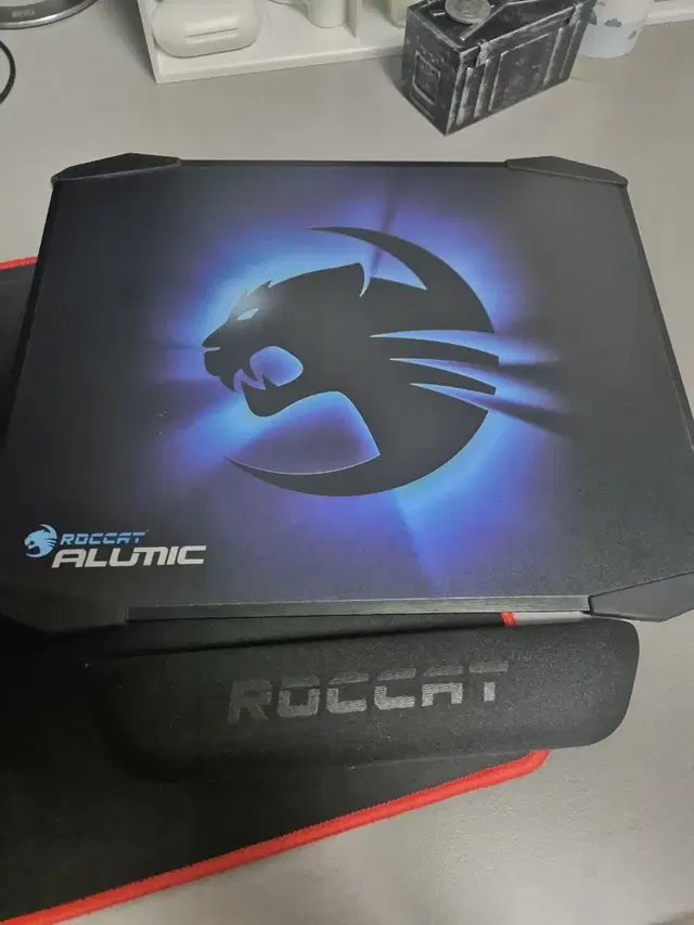 로켓 ROCCAT ALUMIC 알루믹 스피드 컨트롤 양면사용 마우스패드