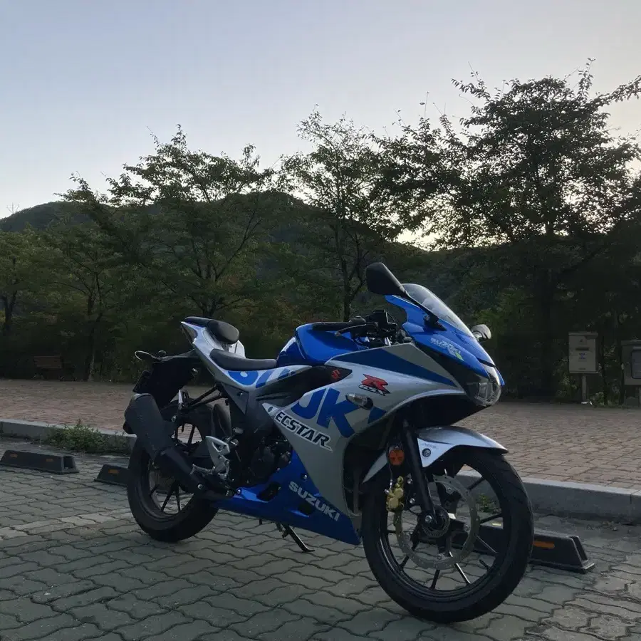 스즈키 gsx-r125 듀크125 cbr125 대차봅니다