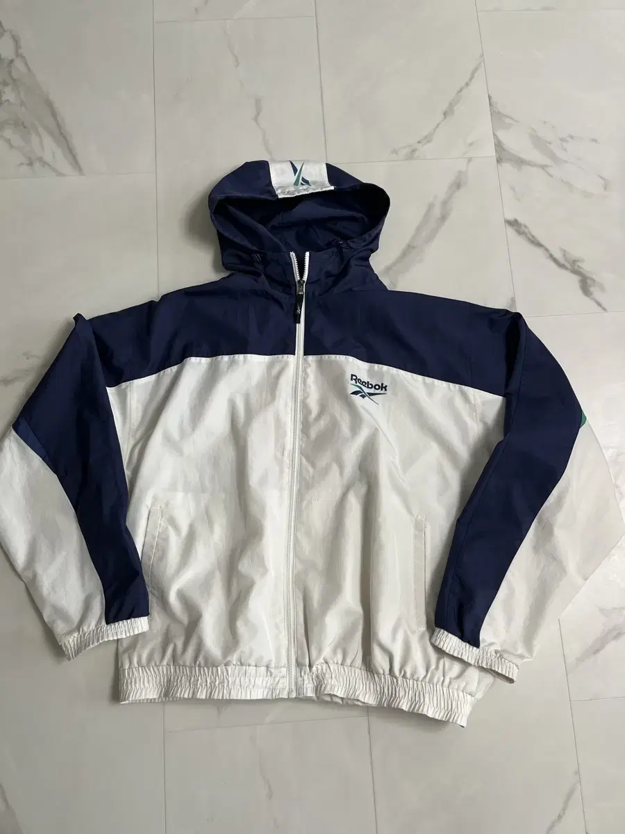 Reebok Old School Classic Windbreaker