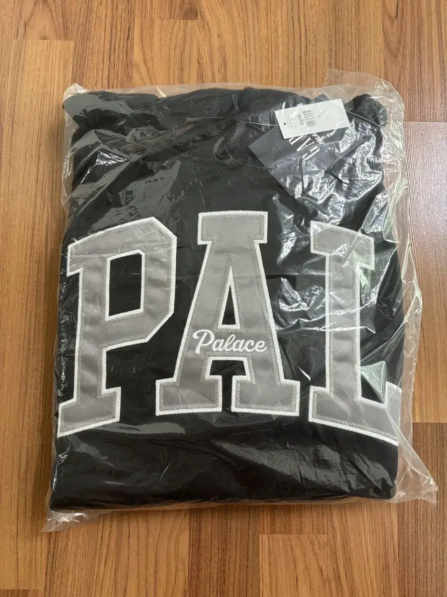 (NEW) Pallas x Gap Hoodie L Black