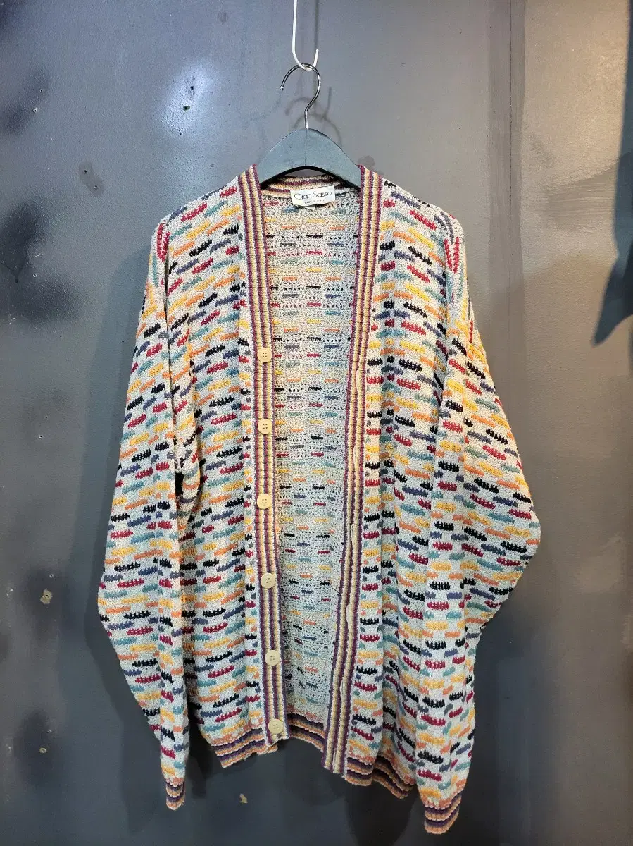 Italian cardigan size L unisex