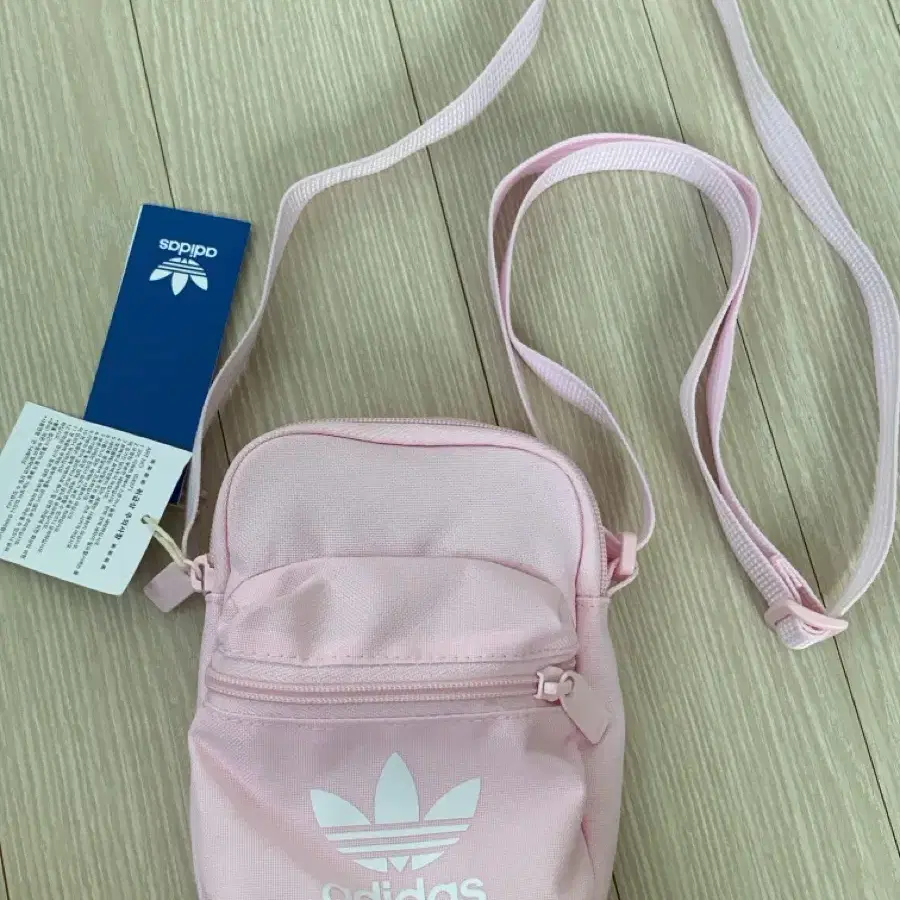 아디다스 ADICOLOR CLASSIC FESTIVAL BAG pink