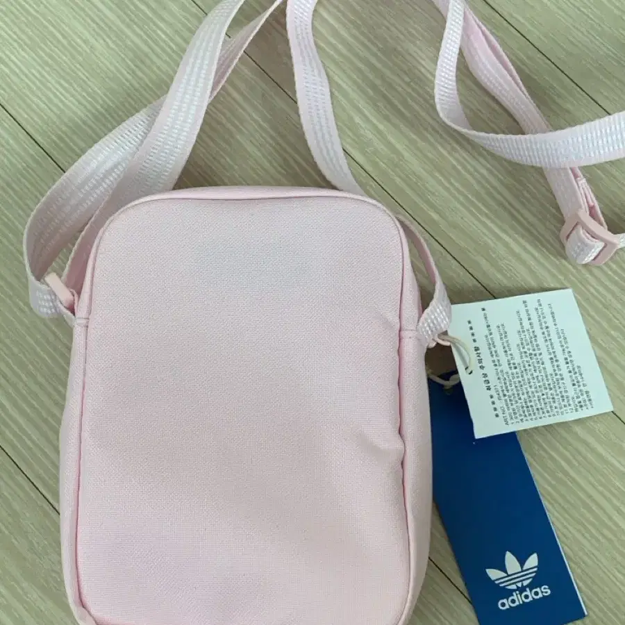 아디다스 ADICOLOR CLASSIC FESTIVAL BAG pink