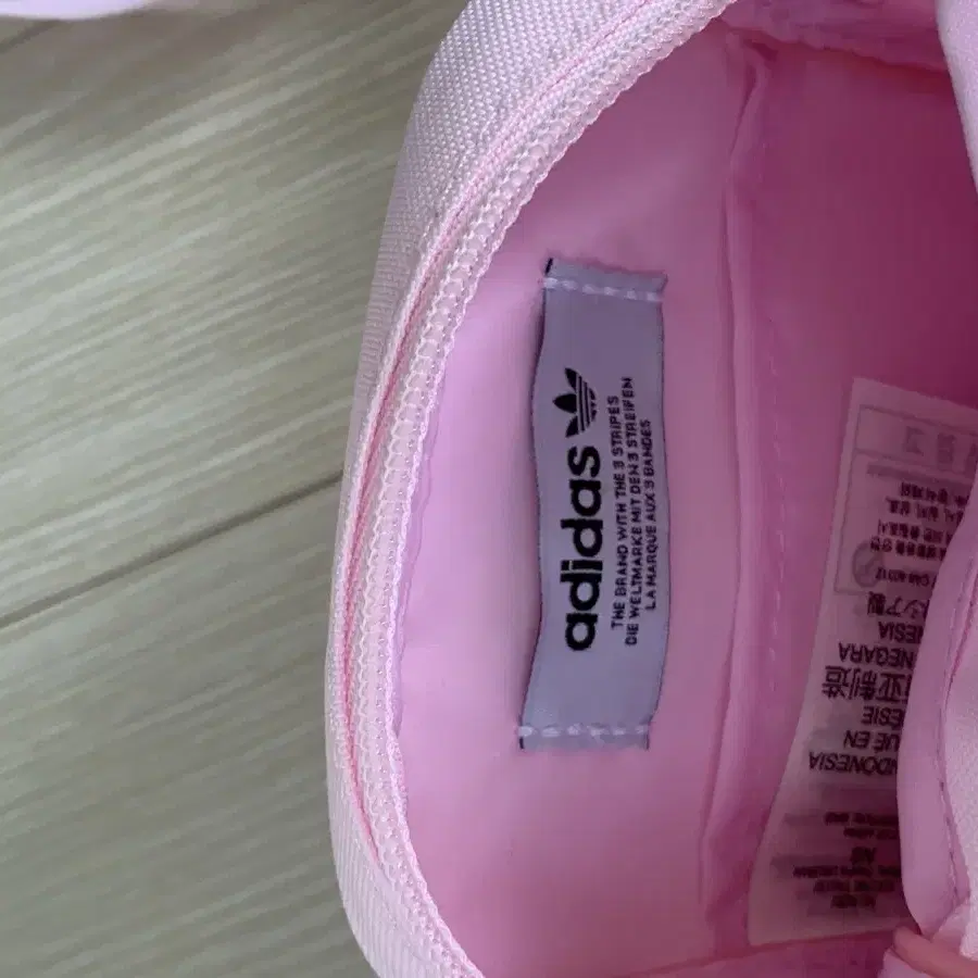 아디다스 ADICOLOR CLASSIC FESTIVAL BAG pink