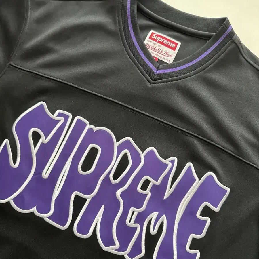 슈프림 티셔츠 Supreme Mitchell & Ness Football