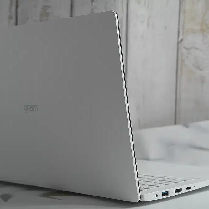 LG그램 15Z90N/1.1KG/i7-1065G7/16G/512G+1TB