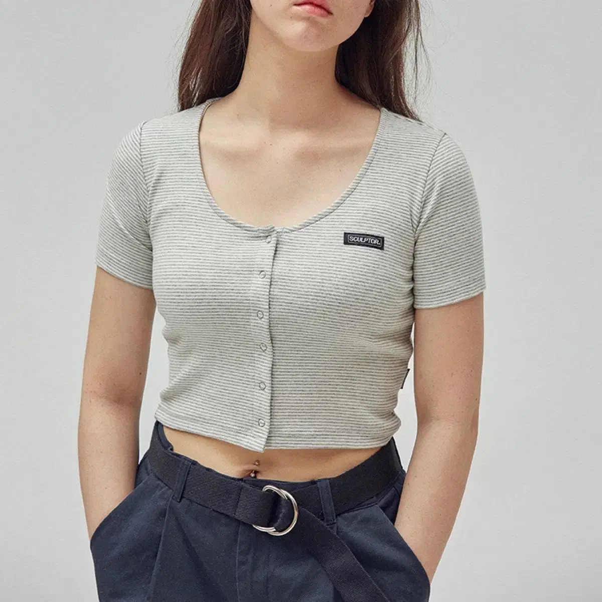 Sculptor Button-down Crop Top Gray Ivory