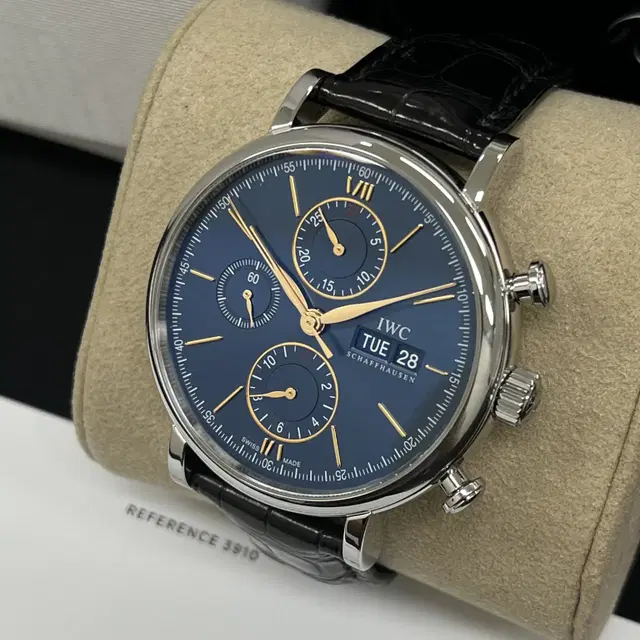 IWC 포트토피노 크로노그래프 42mm 청판 블루다이얼 검정가죽 판매합니